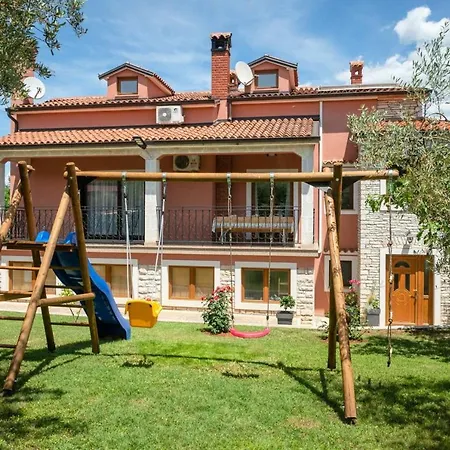 Viktori Hébergement de vacances