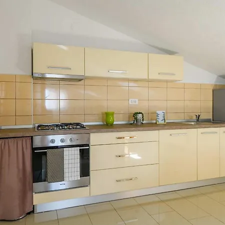 Viktori Holiday home *